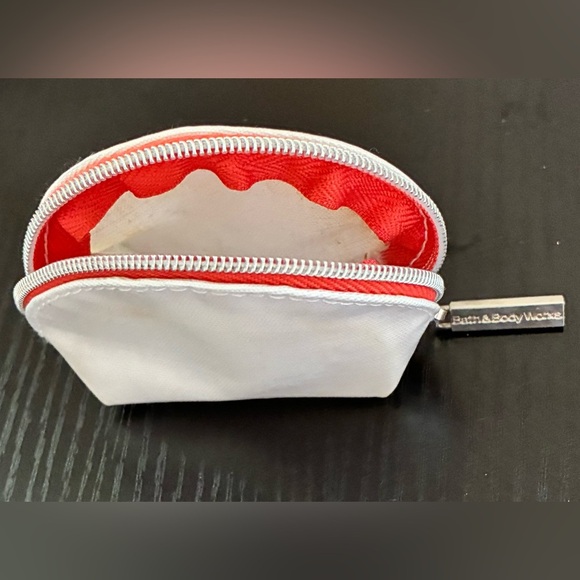 Bath & Bodyworks Limited Edition Butterfly Flower Solid Perfume Charm & Pouch - Picture 3 of 13